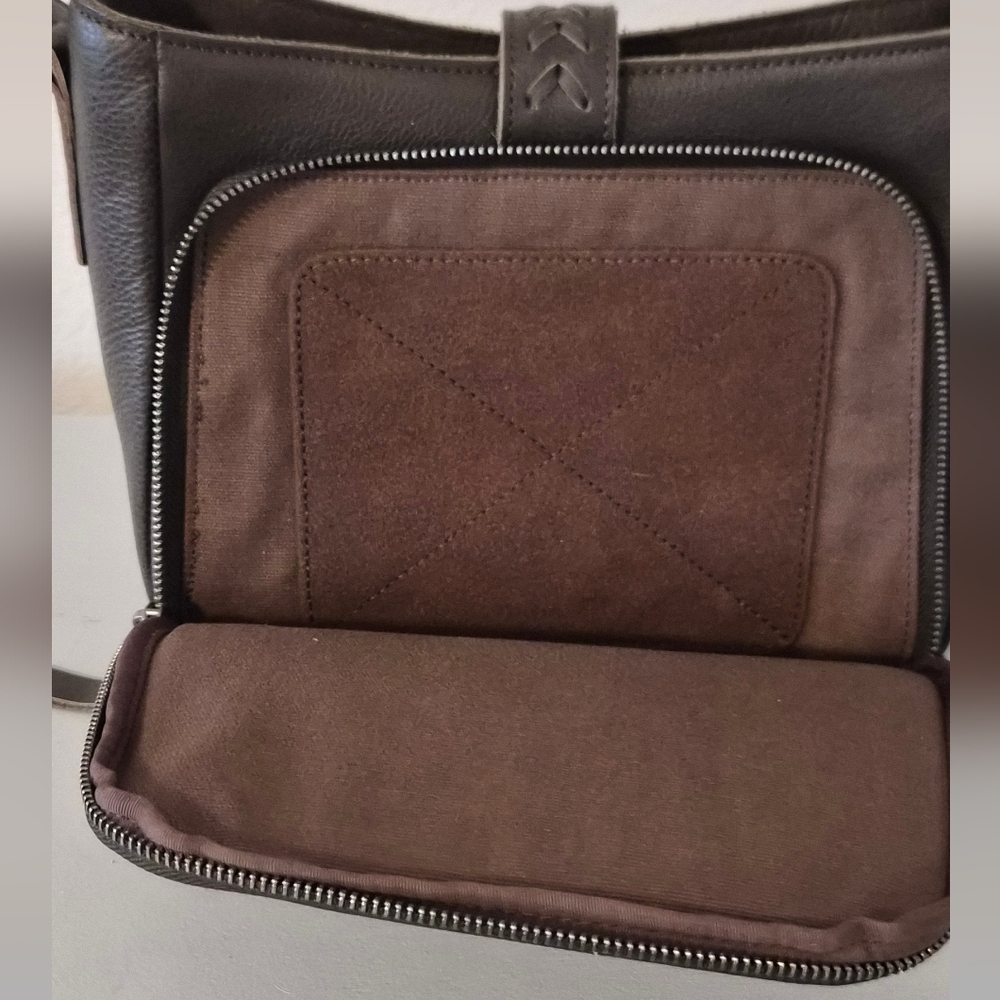 Montana West Coffee Whipstitch Conceal Carry Purse - Picture 4 of 9